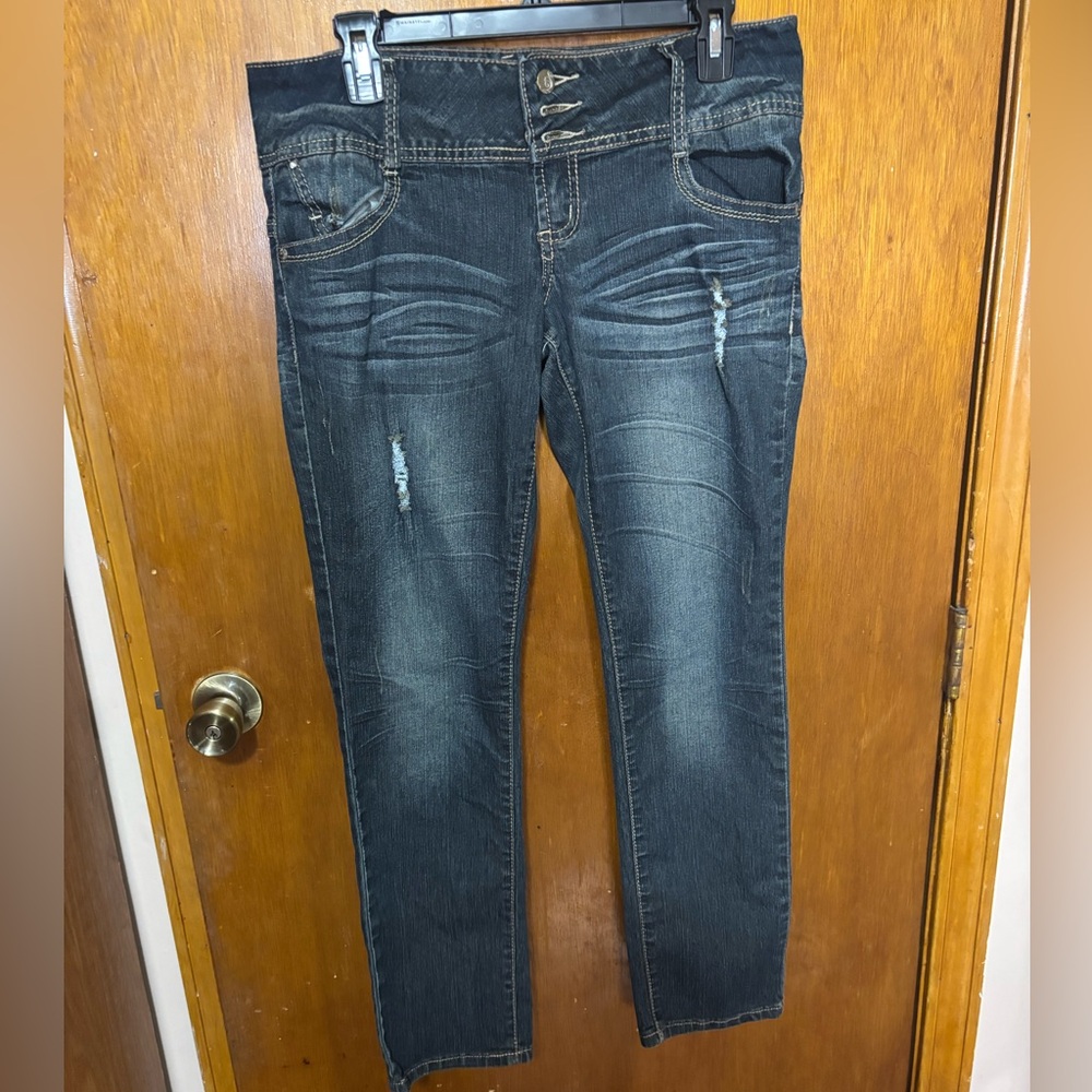 Woman’s jeans twenty one  black 9/10s 29” length ankle cropped preppy dark blue